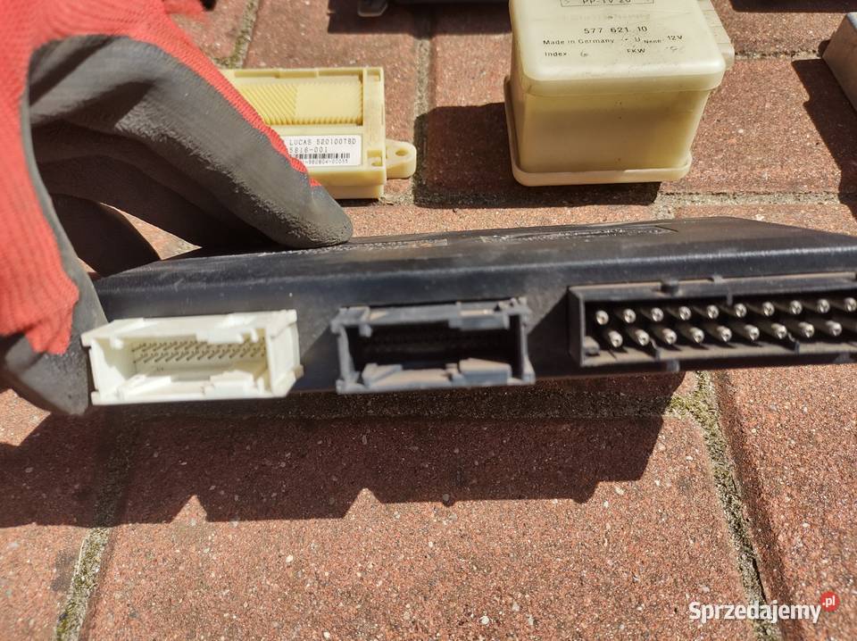Moduł sterownik komputer tempomatu BMW 7 E38 Rok produkcji 1996 Chodzież sprzedam