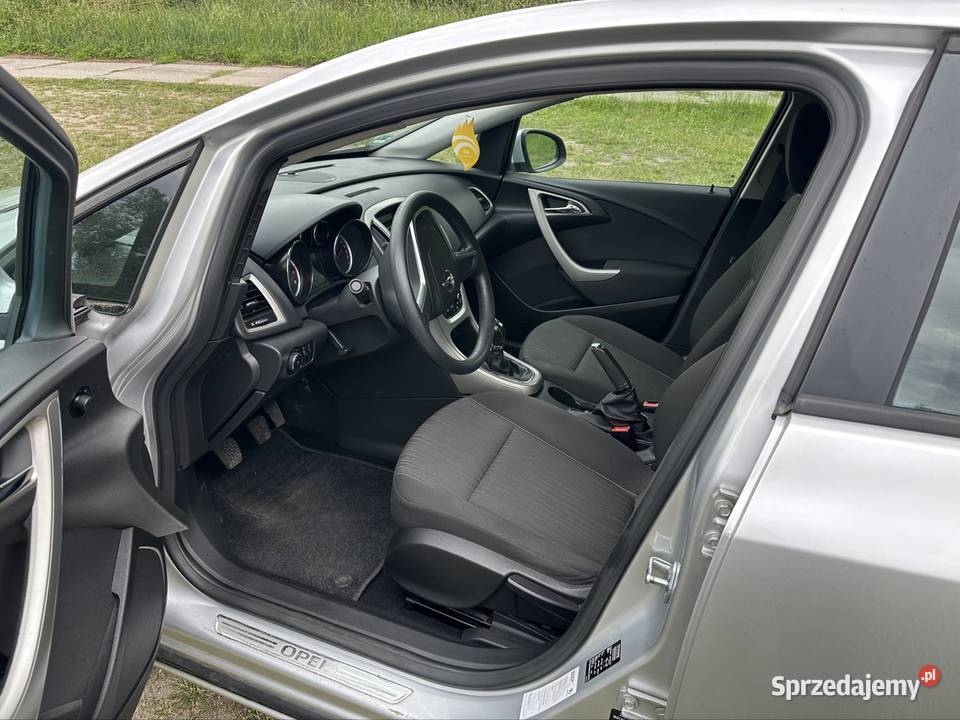 Opel Astra J 16 16v Szczecin