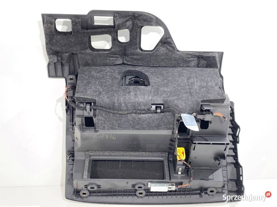 SCHOWEK PASAŻERA AUDI A4 B9 Kombi 8W1857035B podkarpackie