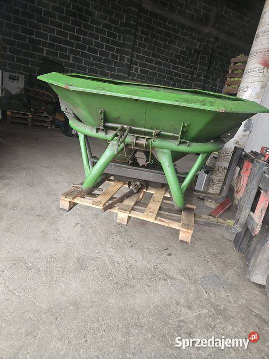 Rozsiewacz Amazone 600l