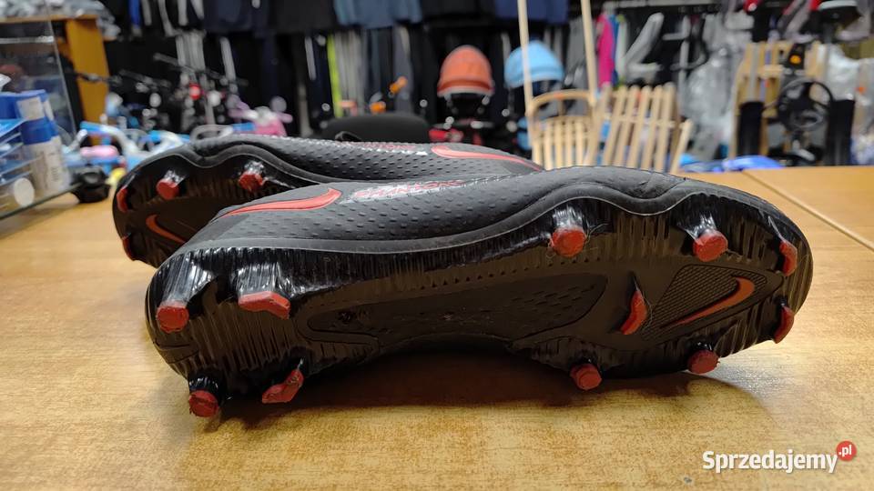 Buty piłkarskie Nike korki Dębica