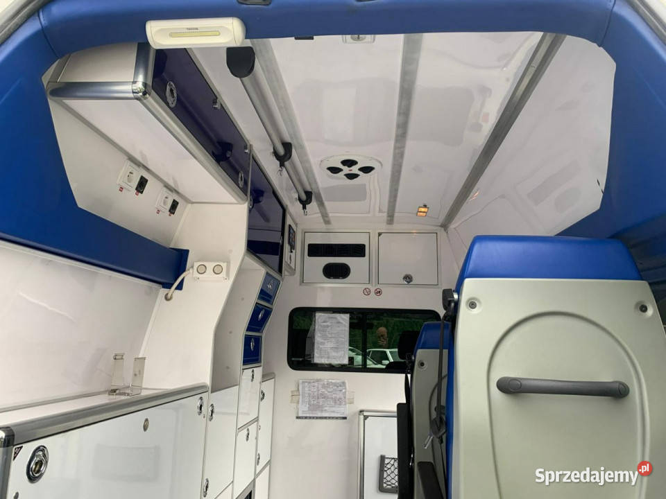Volkswagen Transporter 20 TDI DSG T6 Karetka Baranowo
