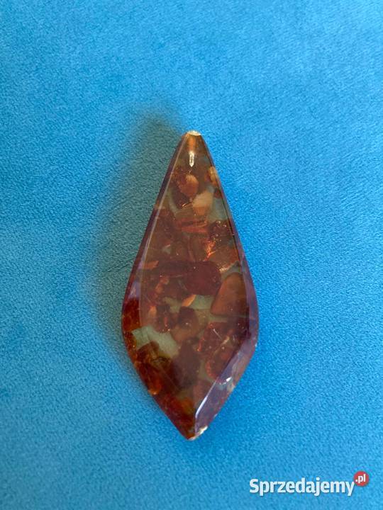 Duży szlifowany naturalny bursztynowy wisiorek Nisko