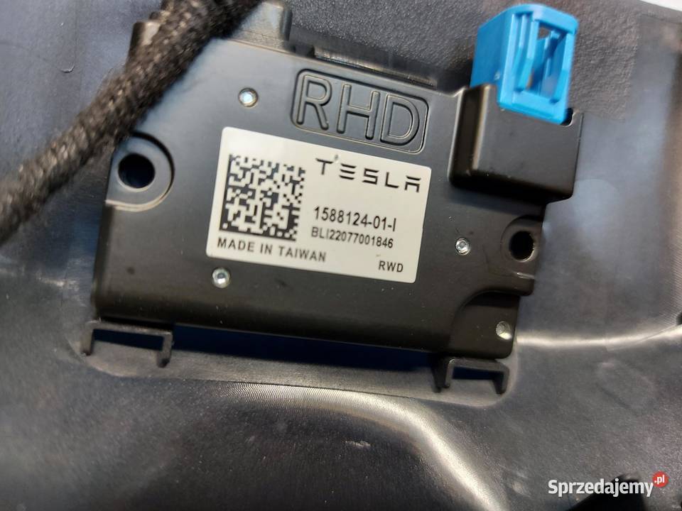 TESLA MODEL Y 2022r OSLONA OBUDOWA LUSTERKA