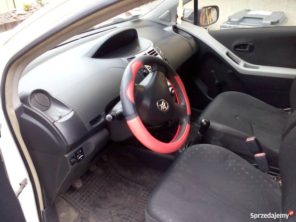 Toyota Yaris II kupiony w polskim salonie Pszczyna