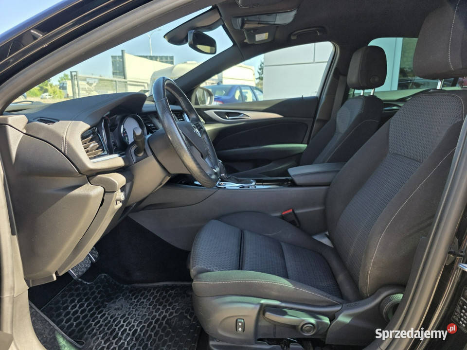 Opel Insignia 20 CDTi 174 2022r Lane Assist