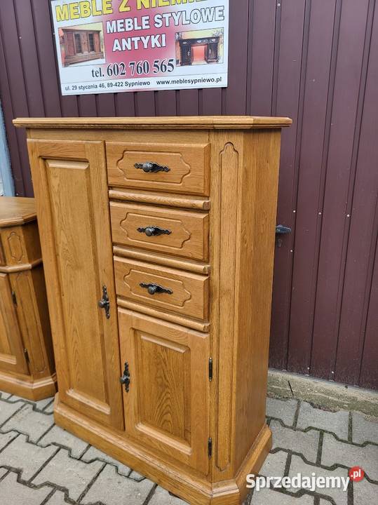 Stylowa wysoka komoda dębowa z szufladami Sypniewo