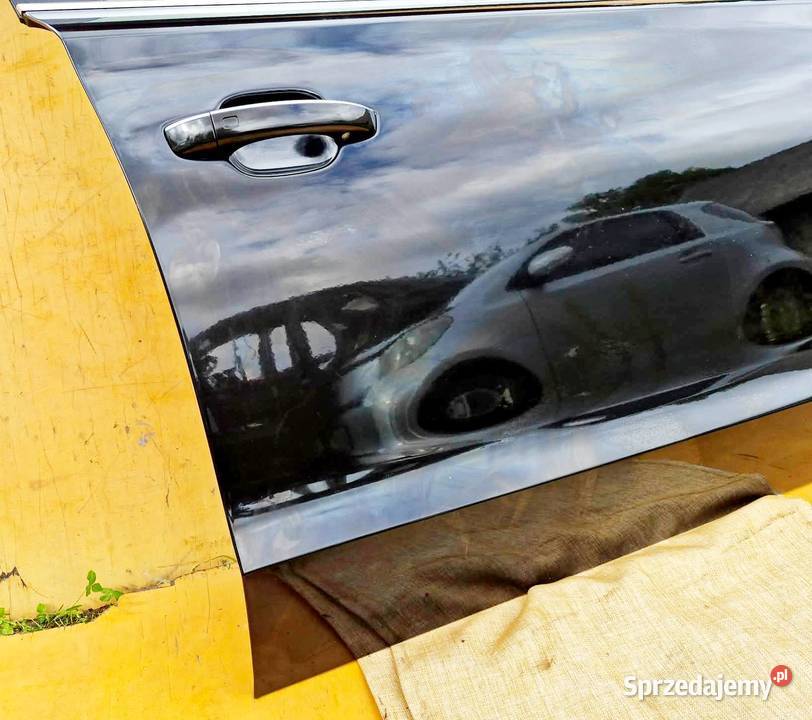 AUDI A8D4 DRZWI PRAWY PRZÓD ALUMINIOWE LAKIER Radom sprzedam