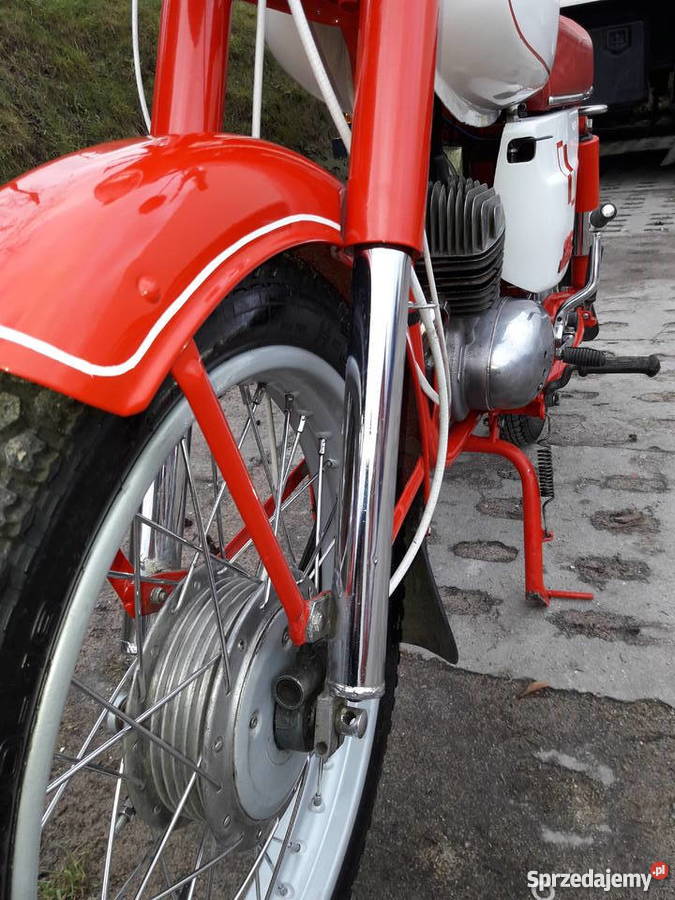 Wsk 125 garbuska Rok produkcji 1975