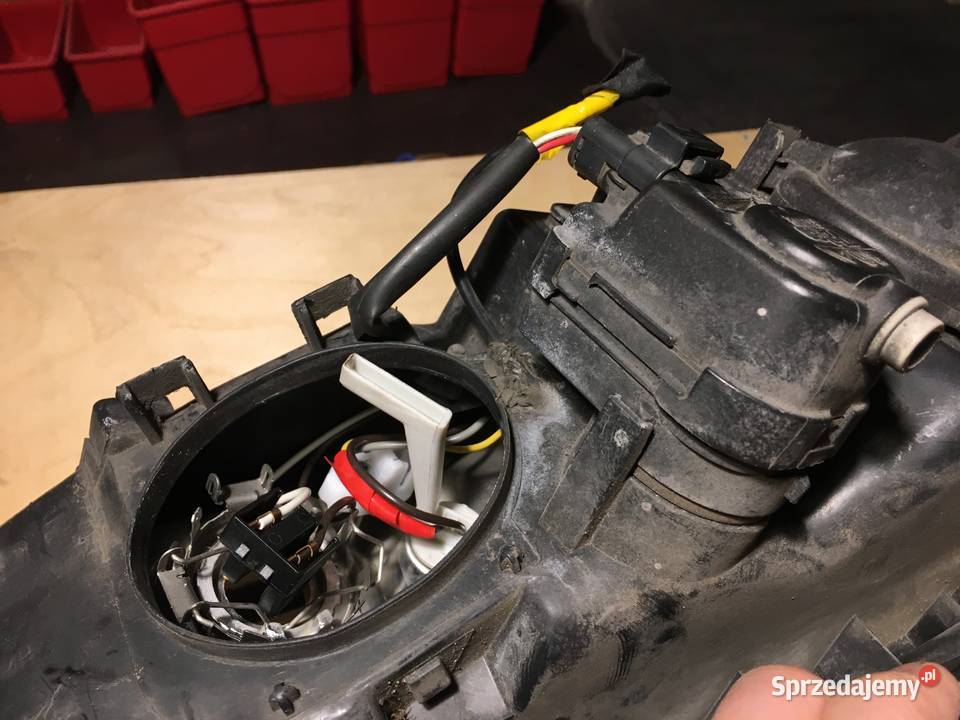 Reflektor lewy przód Peugeot 406 Lift osobowe Szczecinek sprzedam