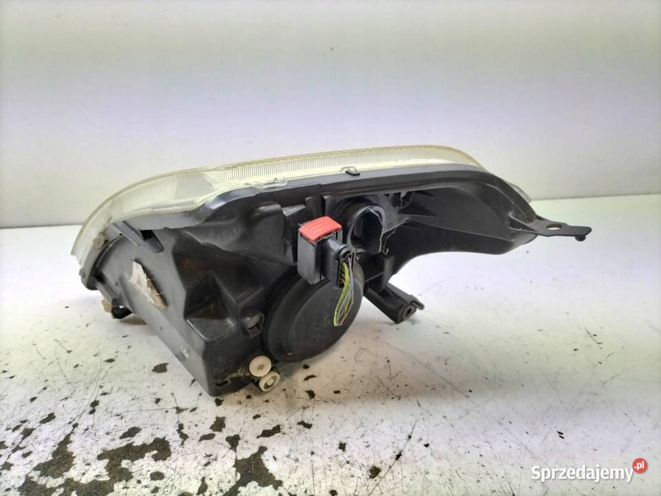 LAMPA PRZÓD PRAWA EU 9680128180 Citroen C2 I