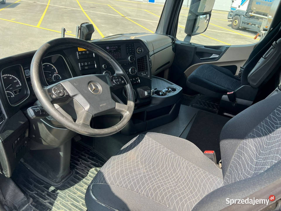 Ciagnik z Eur 6 Mercedes Warszawa