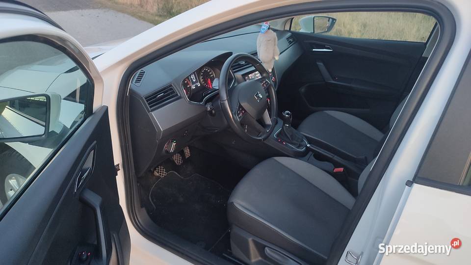 Seat Ibiza V 10 MPI 2018r niski przebieg 72 Ibiza Gniezno sprzedam