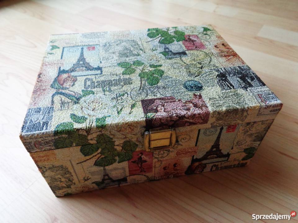 PARIS Drewniana skrzyneczka na skarby Dekoracje i ozdoby