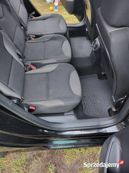 Syndyk sprzeda samochód Peugeot 308 16 TDI diesel Stare Grochale sprzedam