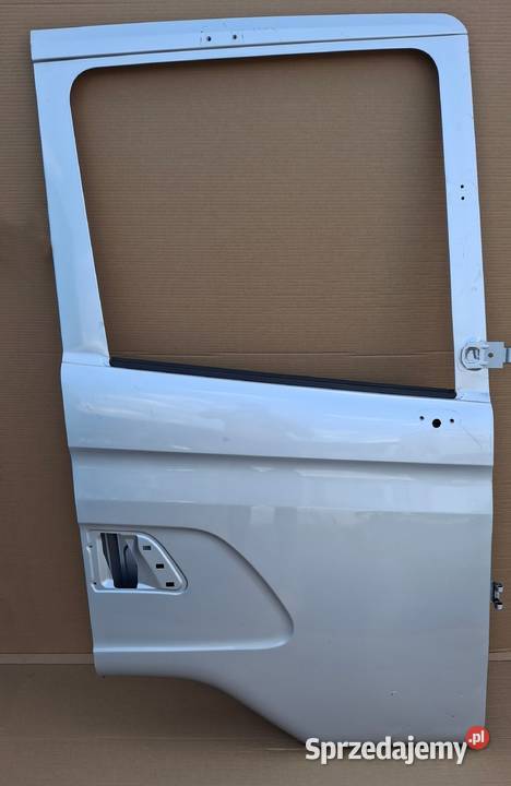 SCANIA R XPI DRZWI PRAWE Bieleń