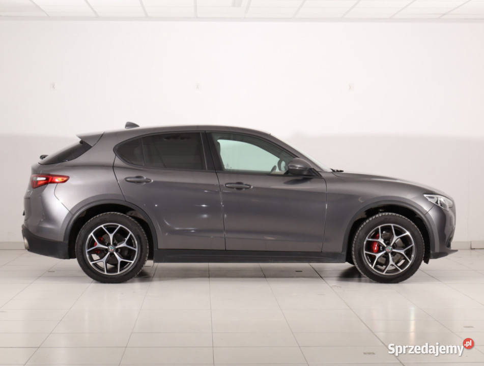 Alfa Romeo Stelvio 20 Turbo Q4 nieuszkodzony