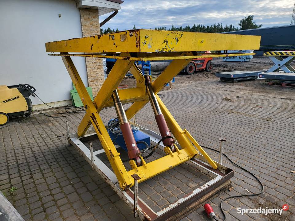 Stół podnośnik nożycowy 250x150160 Karsin