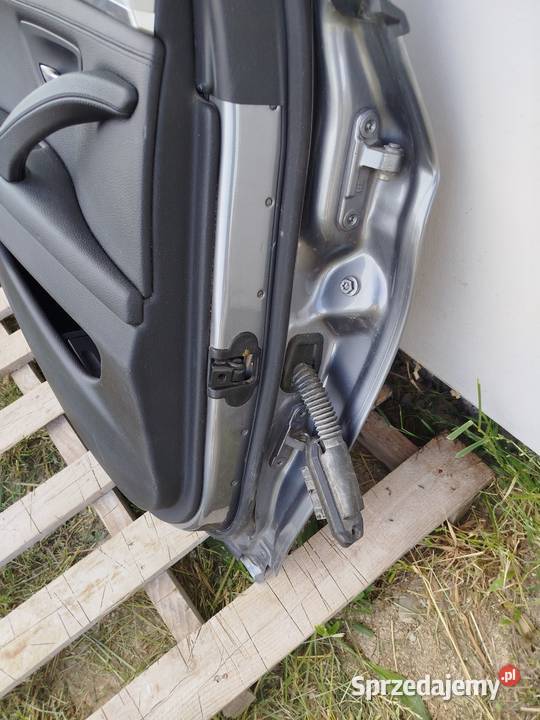 Drzwi Lewy Tył BMW Seria 5 F11 F10 Sedan A527 osobowe Grybów