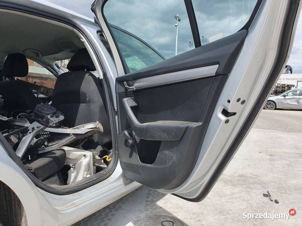 DRZWI PRAWE TYŁ SKODA OCTAVIA III LA7W Lipno