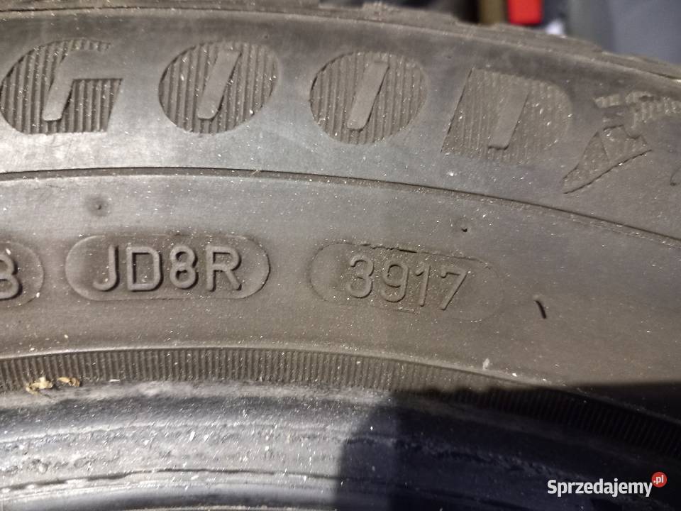 Sprzedam opony zimowe Godyear 18560 15tki Bielsko-Biała