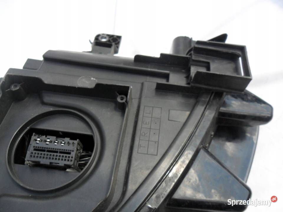 REFLEKTOR PRZÓD STRONA LEWA VOLKSWAGEN ID3 Nowy Tomyśl