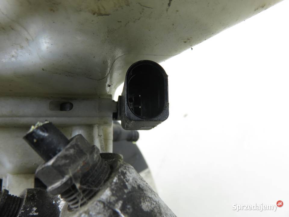 SERWO VW GOLF VII 16 TDI 5Q1614105DA sprzedam