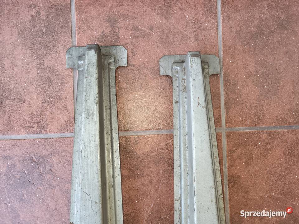 Wartburg 353 13 Nowe słupki B prawy i lewy osobowe mazowieckie sprzedam