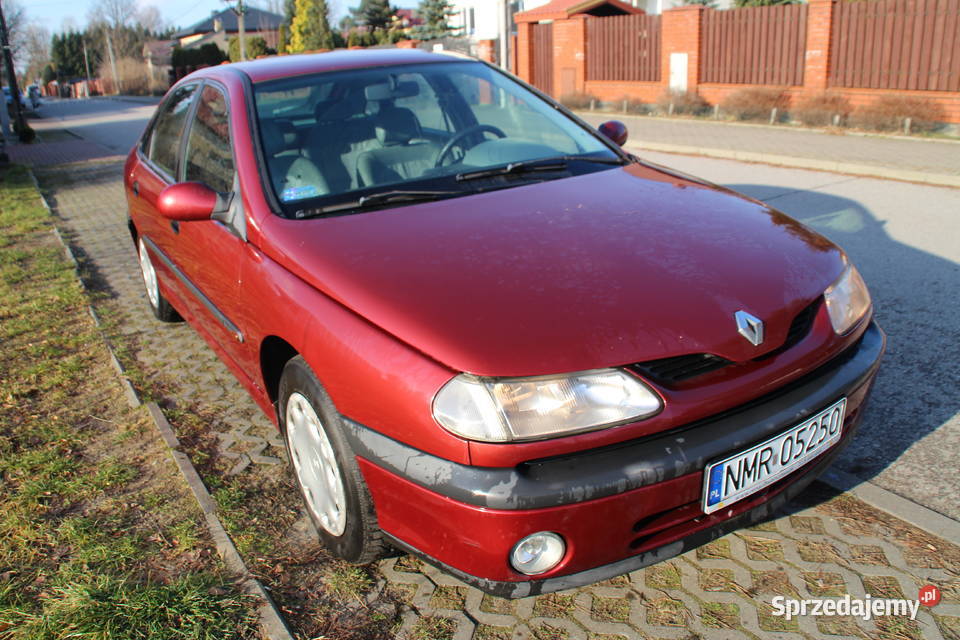 Renault Laguna 1 18 16v z 2000 roku zdrowa ABS Warszawa sprzedam