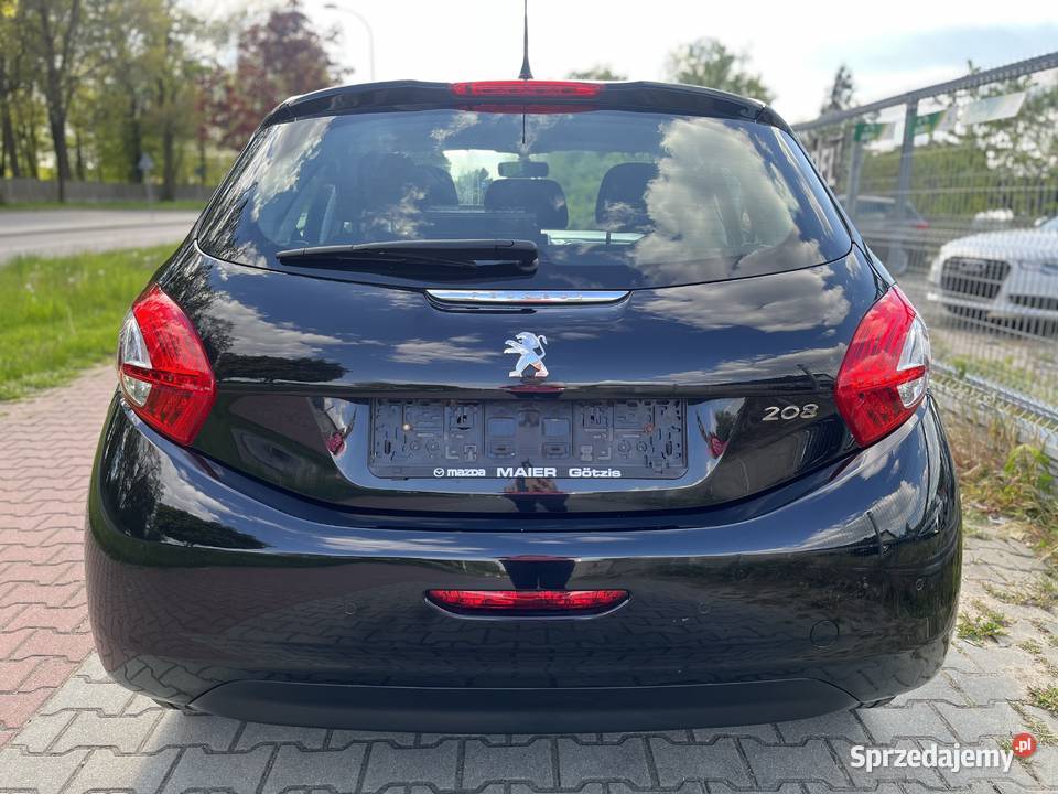 PEUGEOT 208 14 Benzyna 2012 benzyna