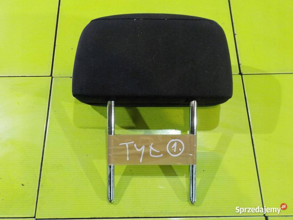 BMW 1 E88 09 zaglowek tyl osobowe Części samochodowe