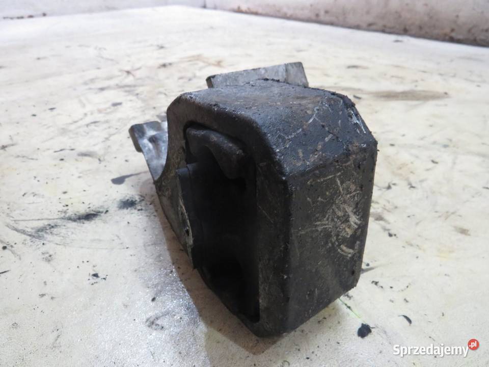 ŁAPA PODUSZKA SILNIKA JEEP WK 30 CRD 52090309AD