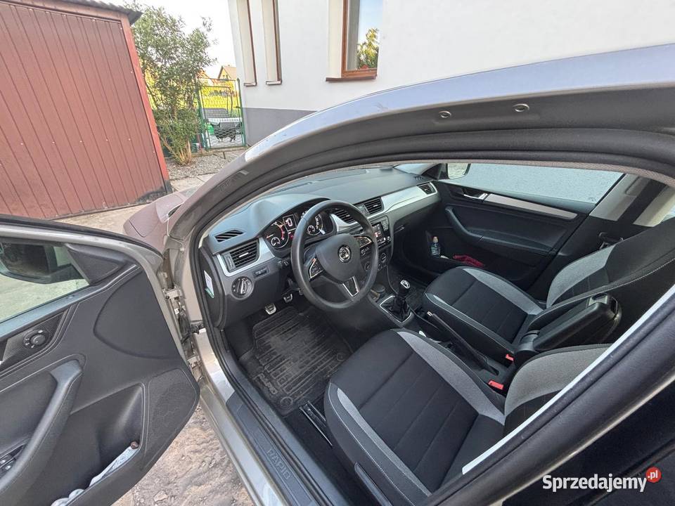 Skoda Rapid 1 właściciel 2 komplety kół