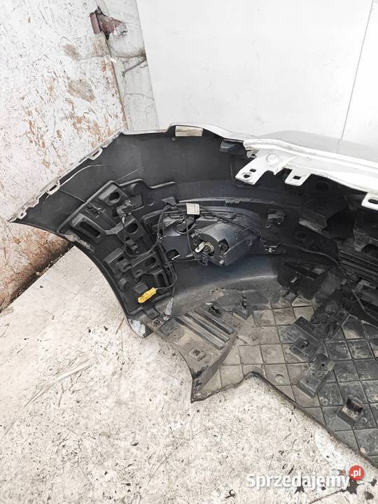 Peugeot 5008 ZDERZAK PRZÓD PRZEDNI HALOGEN 6 PDC osobowe Opole Lubelskie