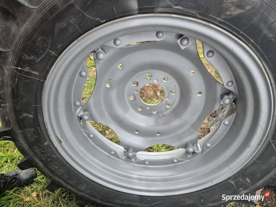 Koła Ursus C330 tył opona 12428 BARUM Bucze