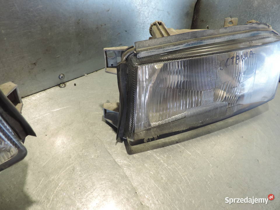 LAMPA LEWY PRZÓD SKODA OCTAVIA I Nowy Sącz
