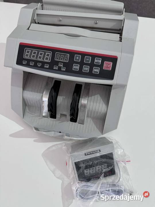 Syndyk sprzeda dwie liczarki i sejf meblowy