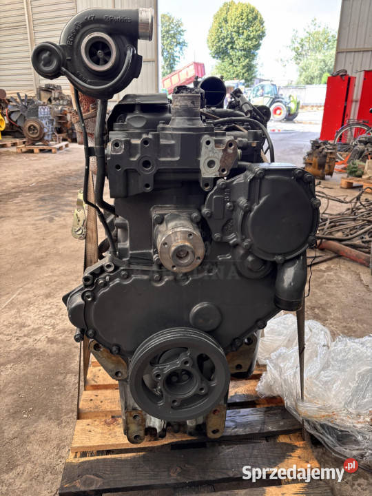 Perkins 1104D44TA 2023 NM75651 Blok Głowica Wał Jastrzębniki
