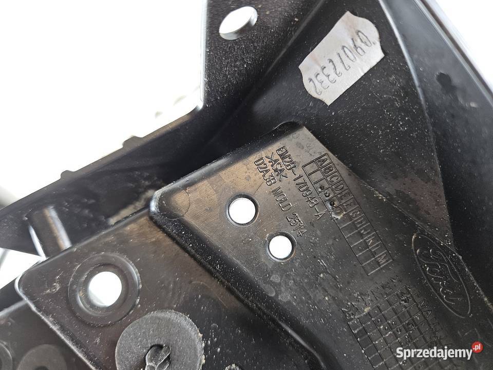 FORD S MK2 ŚLIZG PRAWY ZDERZAKA TYŁ TYLNY osobowe Części montażowe Międzychód