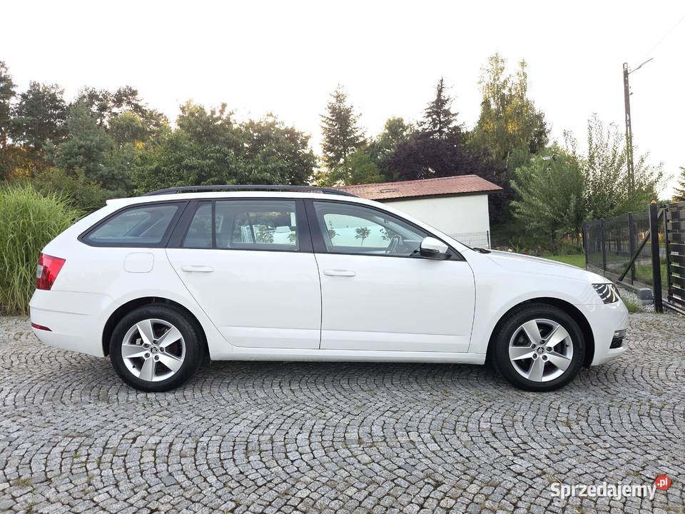 SKODA OCTAVIA III LIFT AMBITION SalonPL 1WŁ 2020 manualna sprzedam