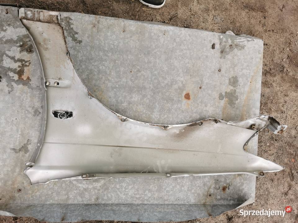 Blotnik prawy Honda Accord VI NH614M Karoseria Głowno