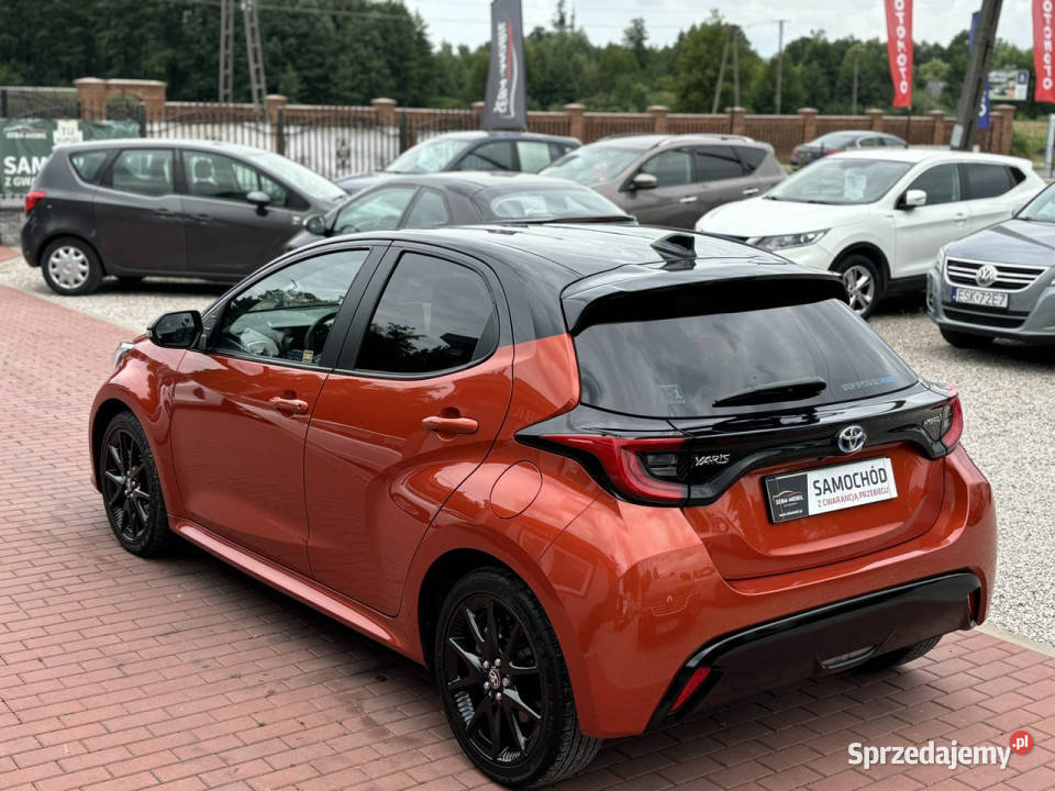 Toyota Yaris Hybryda Gwarancja Automat Salon lakier metallic Sade Budy