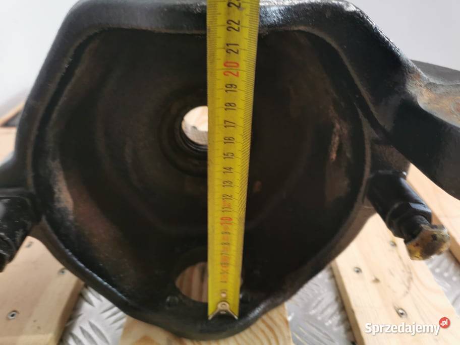 Zwrotnica Manitou MLT 62575H Spicer prawy przód Pozostałe Wilkowo