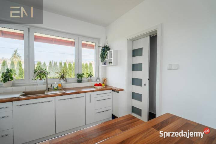 sprzedaży domu wolnostojącego Strzyżów 986m2 sprzedam