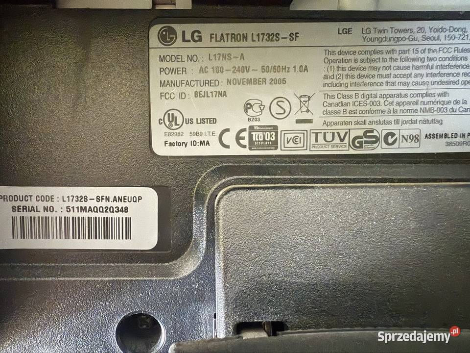 Monitor LG FLATRON L1732SSF w zestawie kabel sprzedam