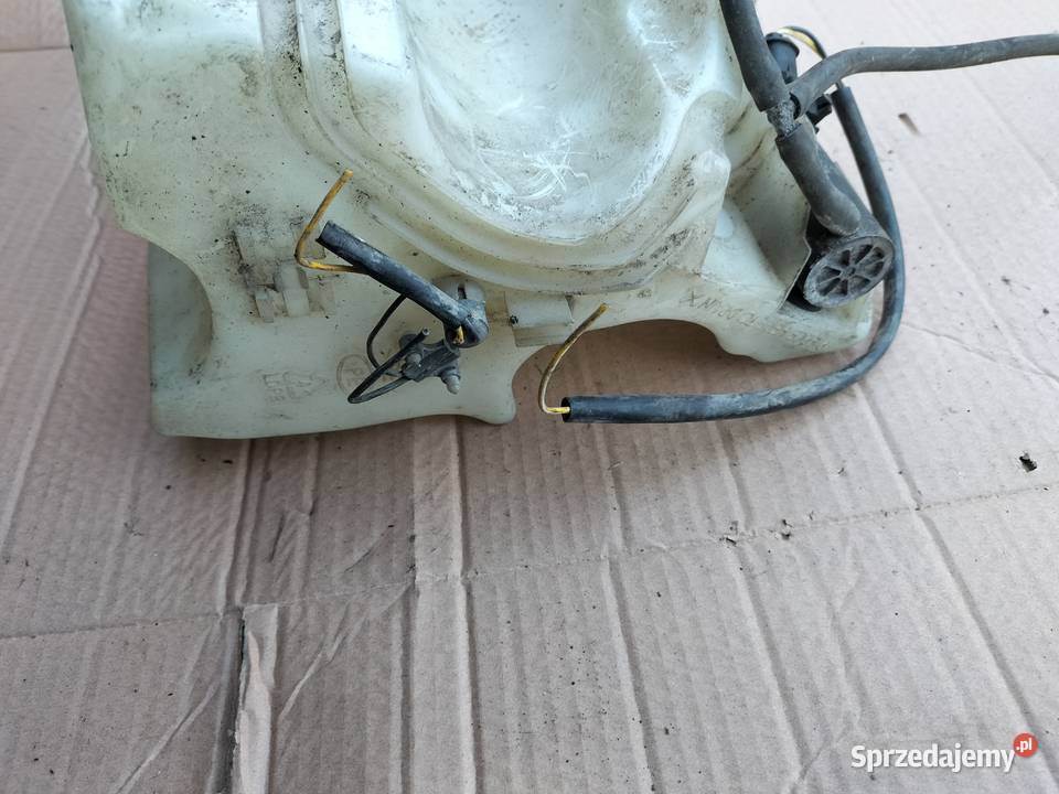 VOLVO V70 ZBIORNICZEK PŁYNU SPRYSKIWACZY Kamień-Kolonia sprzedam