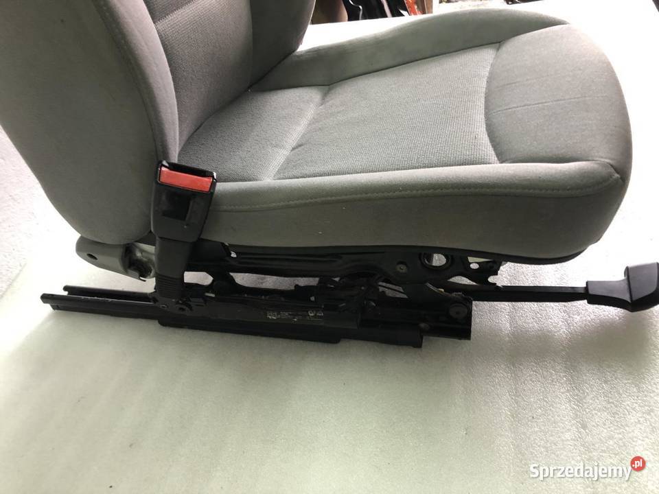 FOTEL LEWY PRZÓD MATERIAŁ EUROPA BMW E90 sprzedam