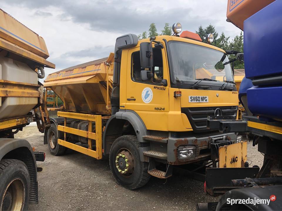Mercedes Axor Piaskarka solarka pług schmidt 4x4 sprzedam