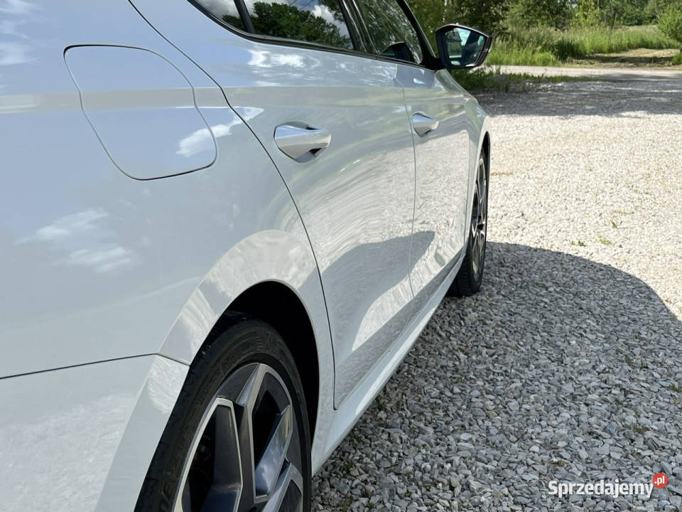 koda Octavia OCTAVIA RS DSG 20 TSI 245 IV 2020 gniazdo USB