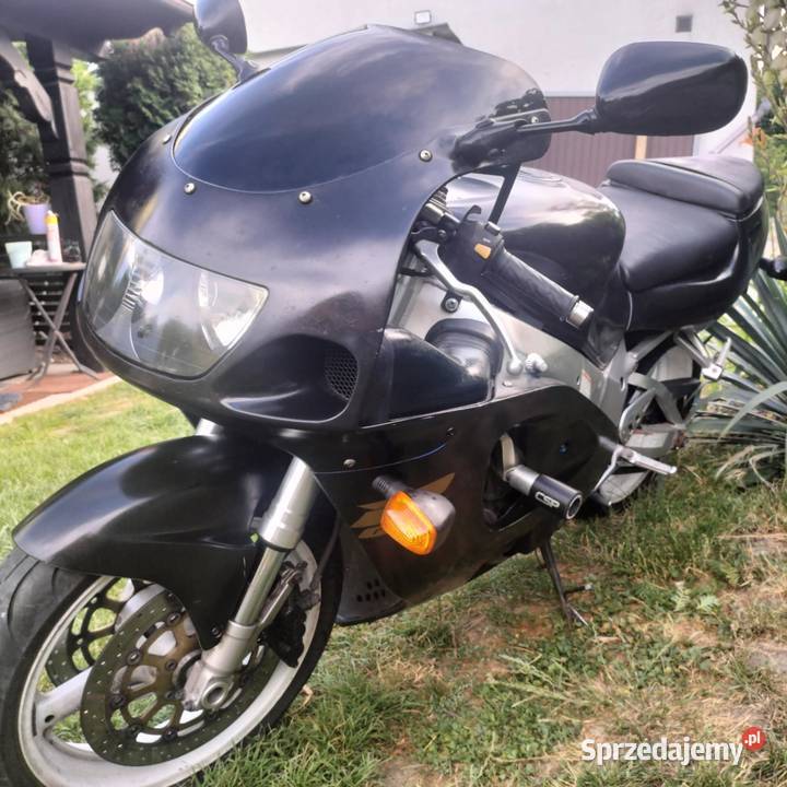 Suzuki GSXR 750 Motoryzacja